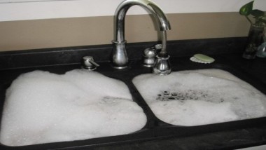 How to unclog Your Clogged Kitchen Sink
